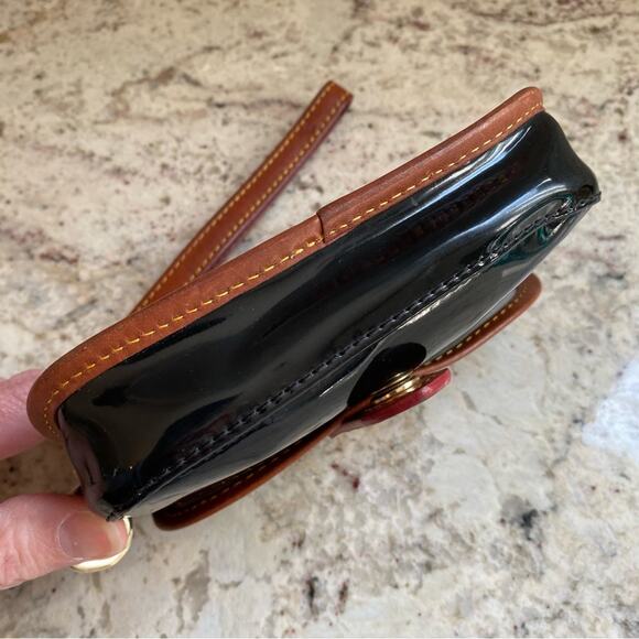 Dooney & Bourke Elba Flap Wristlet Black Patent Leather - Picture 7 of 13